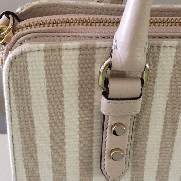 Kate spade tan and cream spring purse!! - Picture 2 of 8